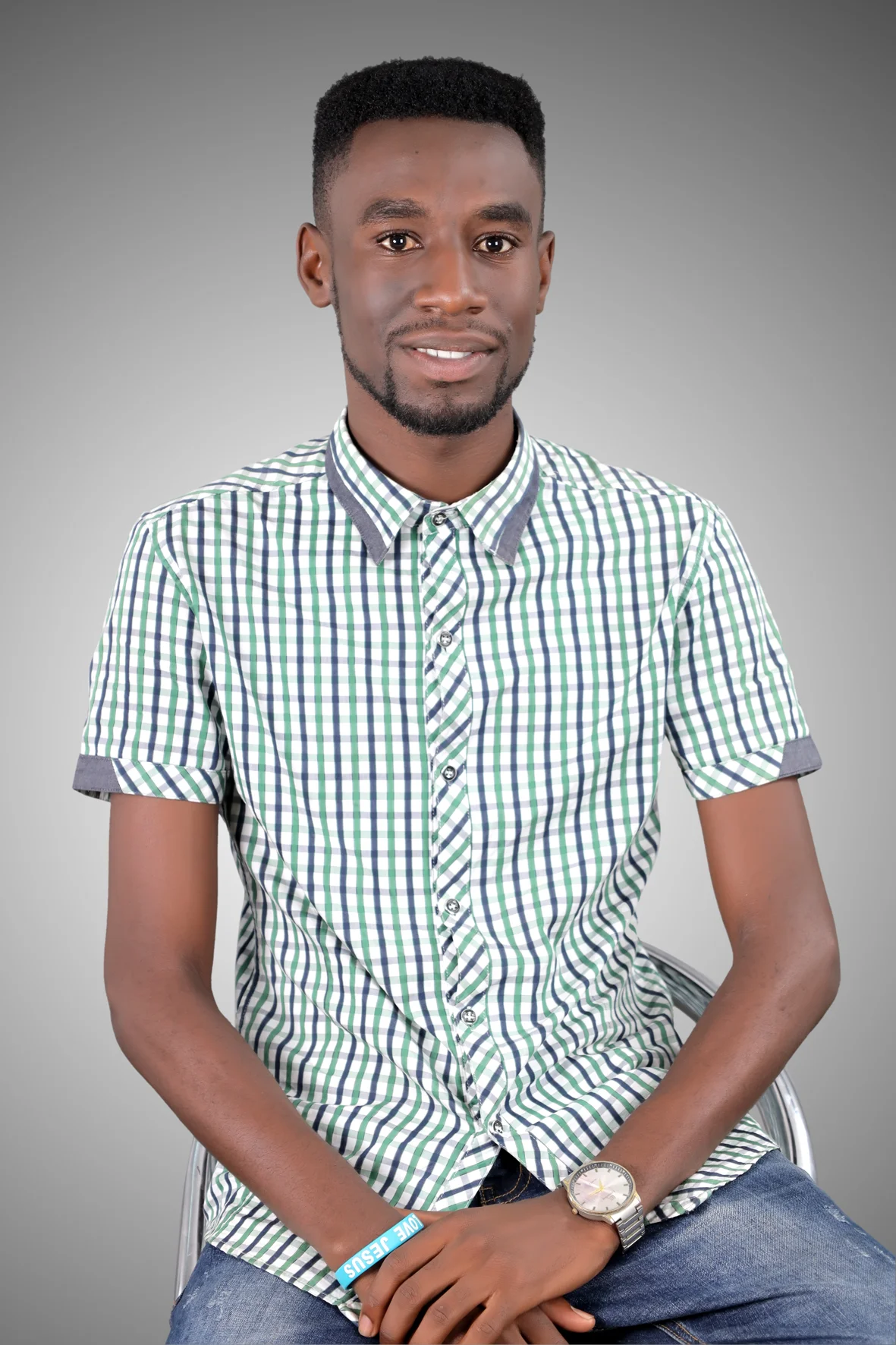 Guy Aymard Butungane - Designer & Backend Developer